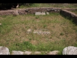 05898 ostia - regio iv - insula viii - santuario della bona dea (iv,viii,3) - raum suedl raum (f) - bli ri osten - 06-2024.jpg